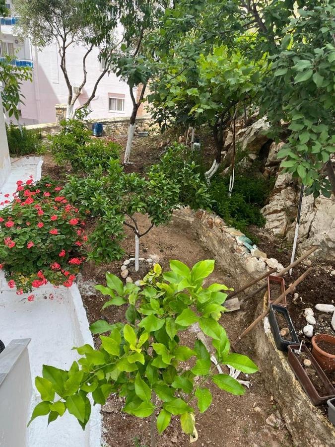 Riviera Rooms Sarande Exterior photo